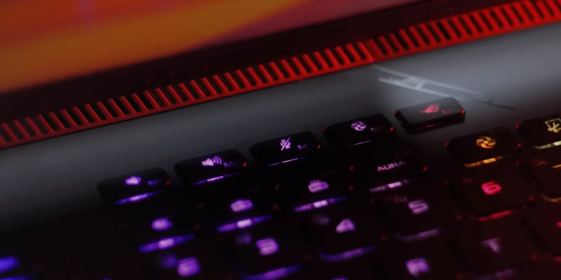 Extra Dedicated Keys in ROG Strix Scar 17